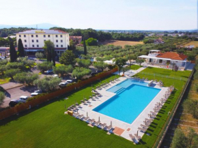 Отель Aldero Hotel  Чивита Кастеллана